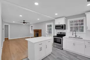6923 Wedgefield Rd, Columbia, SC 29206 - Photo 11