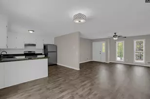 712 N Royal Tower Dr, Irmo, SC 29063 - Photo 9