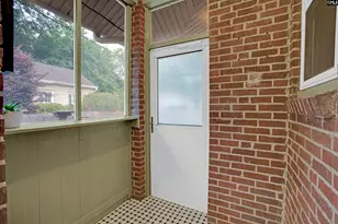 3321 Devereaux Rd, Columbia, SC 29205 - Photo 21