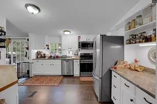 222 Gloria Tr, Columbia, SC 29203 - Photo 11