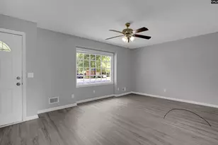 402 Ravenscroft Rd, West Columbia, SC 29172 - Photo 5