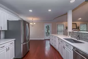 221 Sandstone Rd, Columbia, SC 29212 - Photo 17