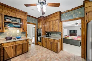 145 E Selwood Ln, Columbia, SC 29212 - Photo 23
