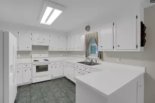348 Blossom View Ct, West Columbia, SC 29170 - Photo 17