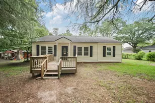 1507 E Lee St, Camden, SC 29020 - Photo 1