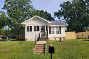 1322 Jefferson St, Newberry, SC 29108 - Photo 1