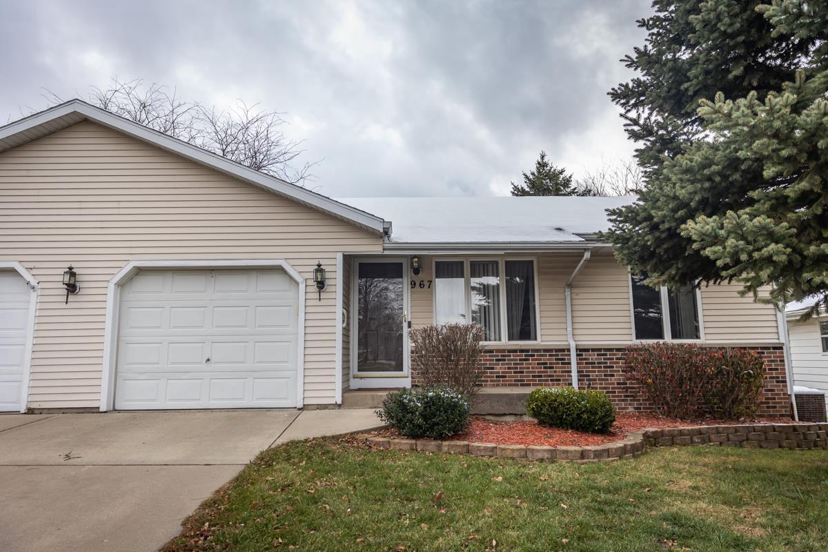 967 N Wuthering Hills Dr, Janesville, WI 53546 MLS 1947078 Coldwell