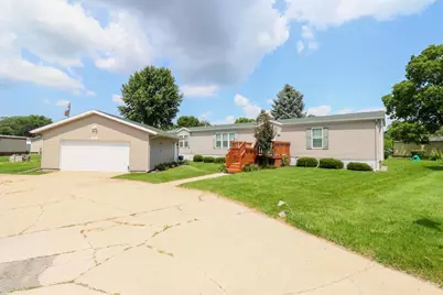 151 Hazelwood Lane, Onalaska, WI 54650 - Photo 1