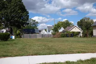 1005 Bellevue Pl, Beloit, WI 53511 - Photo 1