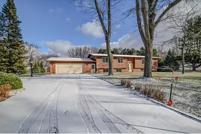 6604 S Oak Lane, Windsor, WI 53598 - Photo 1
