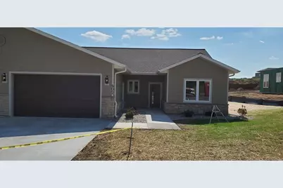 402 Louis Lane, Baraboo, WI 53913 - Photo 1