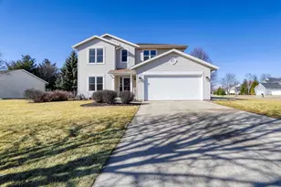 1098 Tara Dr, Sun Prairie, WI 53590 - Photo 1