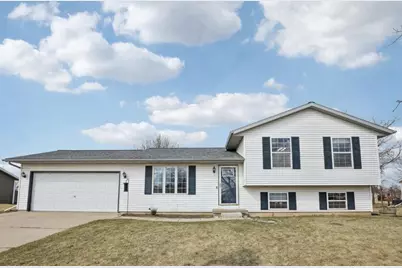 546 Meadowview Lane, Marshall, WI 53559 - Photo 1