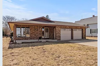 209 W Union Avenue, Cedar Grove, WI 53013 - Photo 1