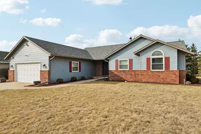 104 Sandridge Trail, Sun Prairie, WI 53590 - Photo 1