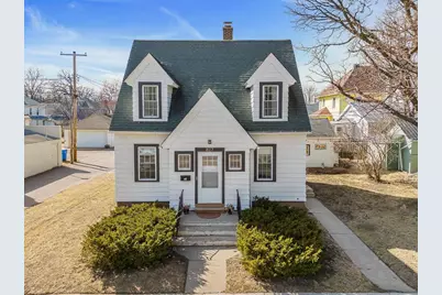 817 Broadway Street, Baraboo, WI 53913 - Photo 1