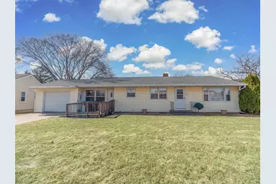 313 S Main Street, Juneau, WI 53039 - Photo 1