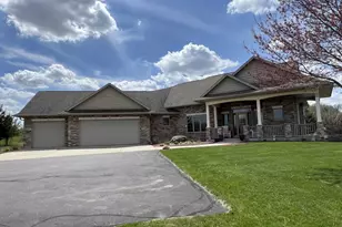 11219 W Golf Cir, Janesville, WI 53548 - Photo 1