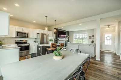 6111 E Red Oak Trail, Mcfarland, WI 53558 - Photo 1