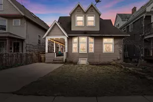 1015 E Johnson St, Madison, WI 53703 - Photo 1