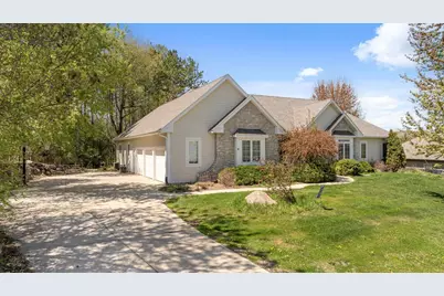 W6250 Apple Lane, Fort Atkinson, WI 53538 - Photo 1