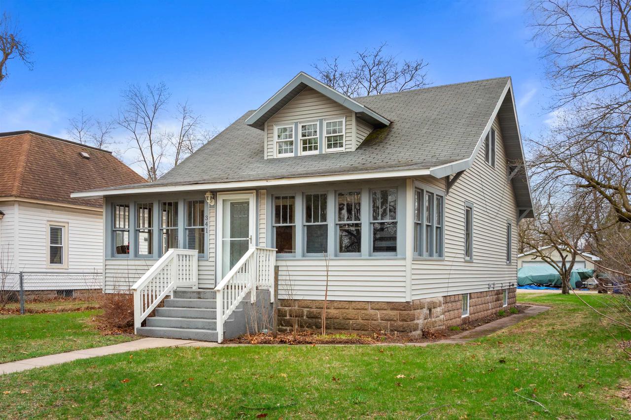 341 S Walker St, Adams, WI 53910 - MLS 1998012 - Coldwell Banker