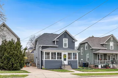 14 E New York Avenue, Oshkosh, WI 54901 - Photo 1