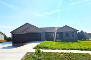 829 Karsten Dr, Horicon, WI 53032 - Photo 1