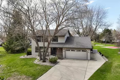 916 Devonshire Court, Stoughton, WI 53589 - Photo 1