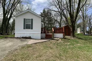 215 Skyway Dr, Edgerton, WI 53534 - Photo 1