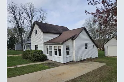 617 Center Street, Wonewoc, WI 53968 - Photo 1
