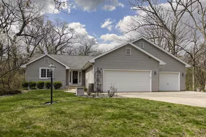 2049 W Glenmoor Lane, Janesville, WI 53545 - Photo 1