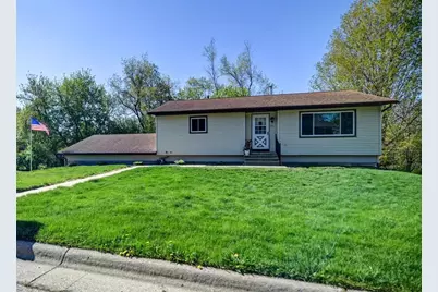 511 Linda Road, Mount Horeb, WI 53572 - Photo 1