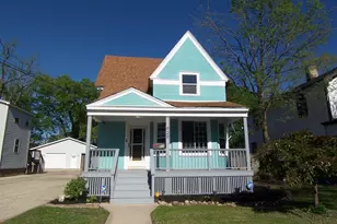 929 Park Ave, Beloit, WI 53511 - Photo 1