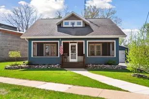 301 S Farmer St, Princeton, WI 54968 - Photo 1