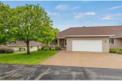 630 Prairie Hills Drive, Ridgeville, WI 53533 - Photo 1