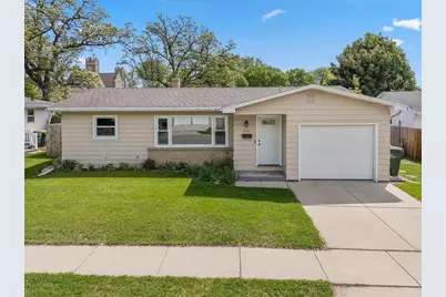 530 7th Street, Prairie Du Sac, WI 53578 - Photo 1