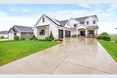 109 Glen View Road, Mount Horeb, WI 53572 - Photo 1