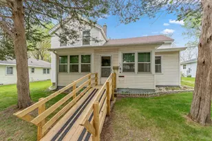 407 E Franklin St, Portage, WI 53901 - Photo 1