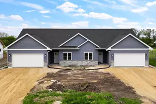 525 S 7th St, Janesville, WI 53536 - Photo 1