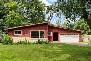 5526 Ethelwyn Rd, Madison, WI 53713 - Photo 1