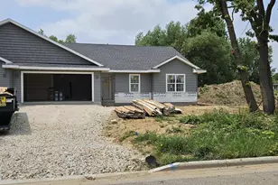 3813 Avery Ln, Janesville, WI 53546 - Photo 1