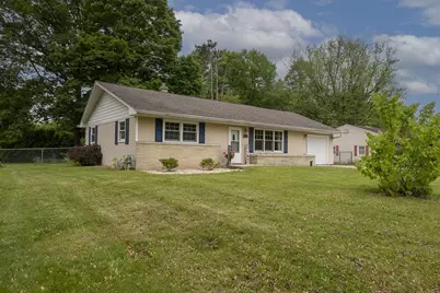 2610 E Hill Road, Beloit, WI 53511 - Photo 1