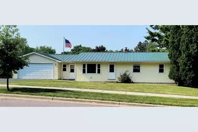 1017 4th Street, Baraboo, WI 53913 - Photo 1