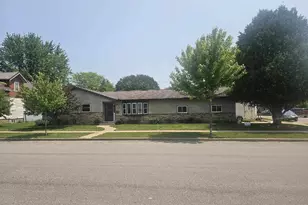 1422 McLean Ave, Tomah, WI 54660 - Photo 1