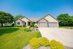 5331 N Old Orchard Dr, Janesville, WI 53545 - Photo 1