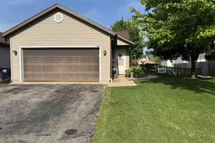 425 N Patricia St, Elkhorn, WI 53121 - Photo 1