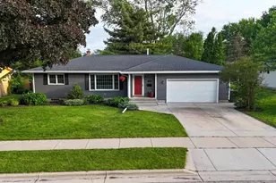 143 W Goodland St, Sun Prairie, WI 53590 - Photo 1