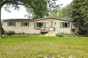 19 Falling Creek Dr, Janesville, WI 53548 - Photo 1