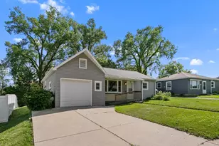 226 Winnebago Ave, Portage, WI 53901 - Photo 1